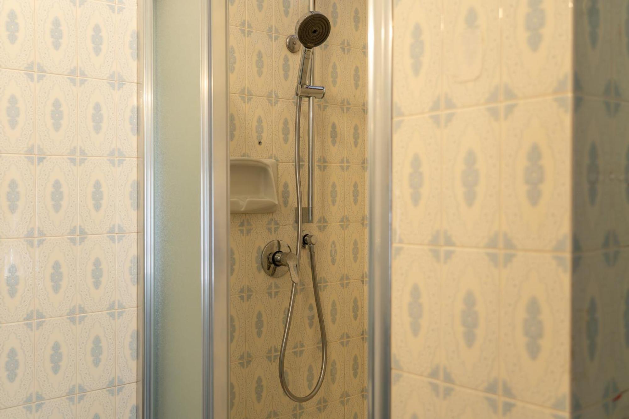 Quieta 6 - Renovated 70S Apartment - Italywego Perugia Luaran gambar